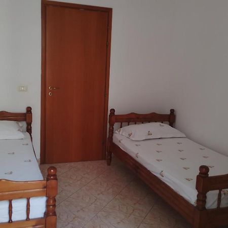 Home Vlorë Eksteriør bilde