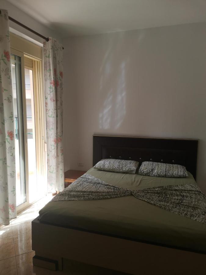 Home Vlorë Eksteriør bilde